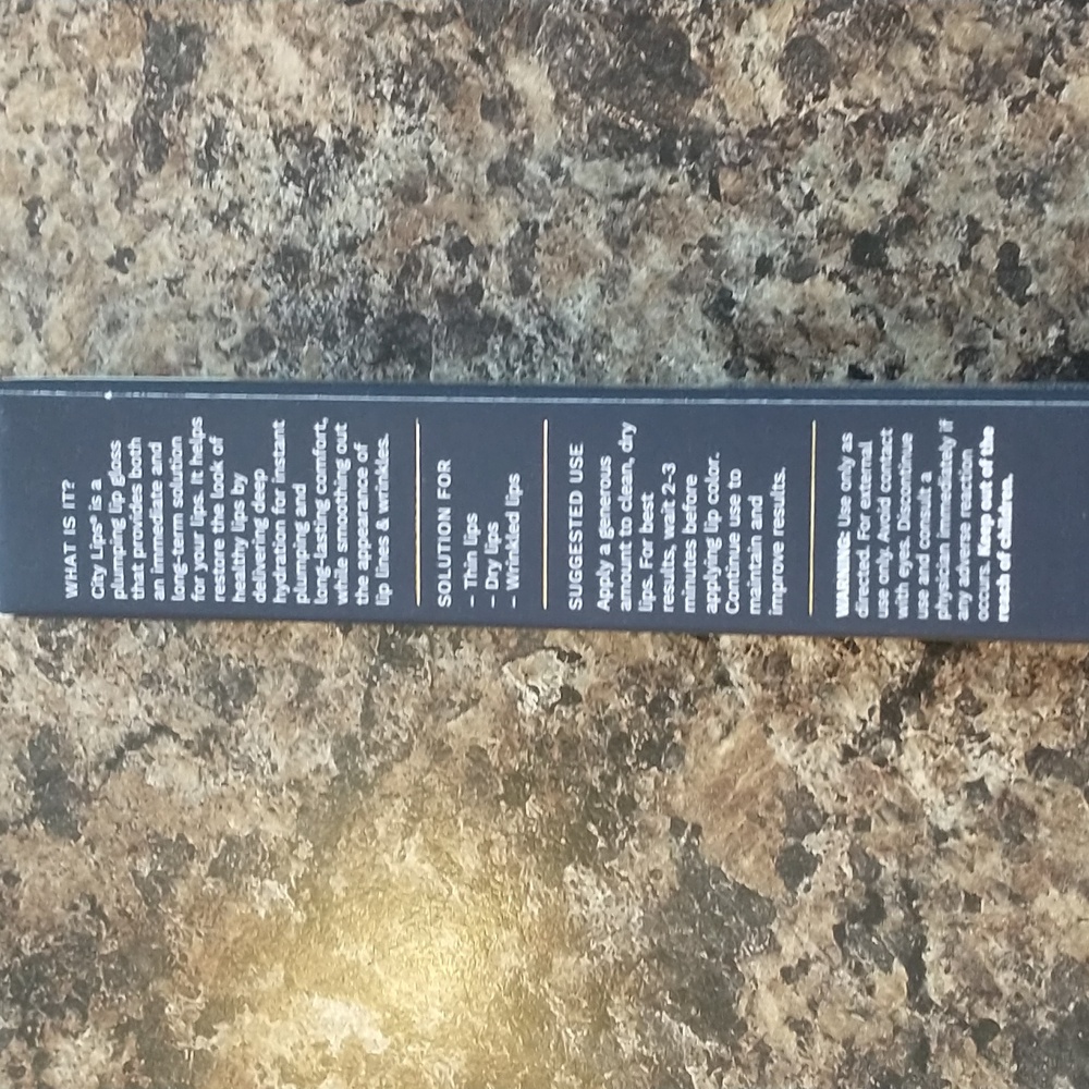 City Lips Plumping Lip Gloss - Elegant Clear. 💋🔥💋🔥 - Picture 3 of 6